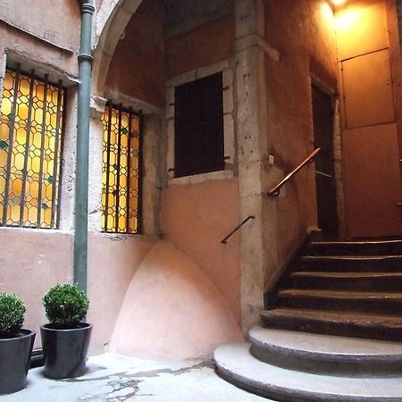Apartamento Loge Des 3 Maries Lyon Exterior foto